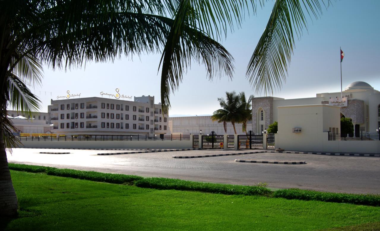 Gateway Salalah Hotel Apartments Ngoại thất bức ảnh